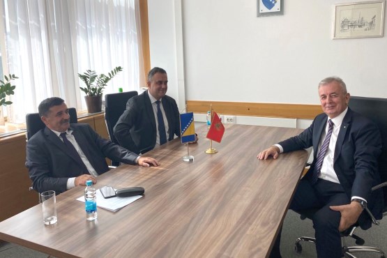 Članovi Delegacije PSBiH u PSNATO-a Asim Sarajlić i Nikola Lovrinović razgovarali s ambasadorom Crne Gore u BiH